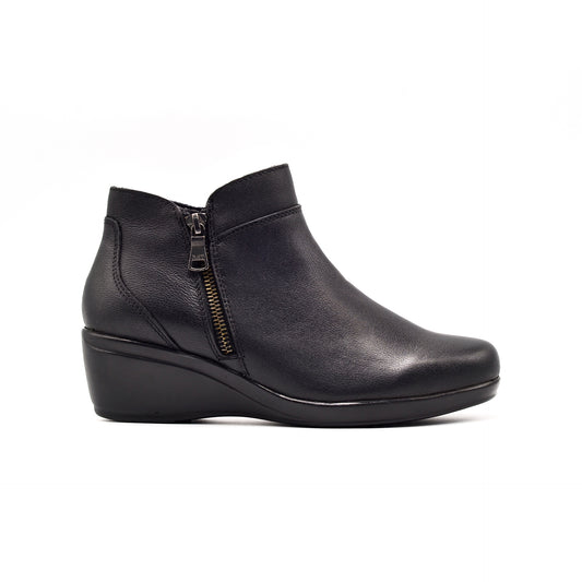 1003 Lucia Negro