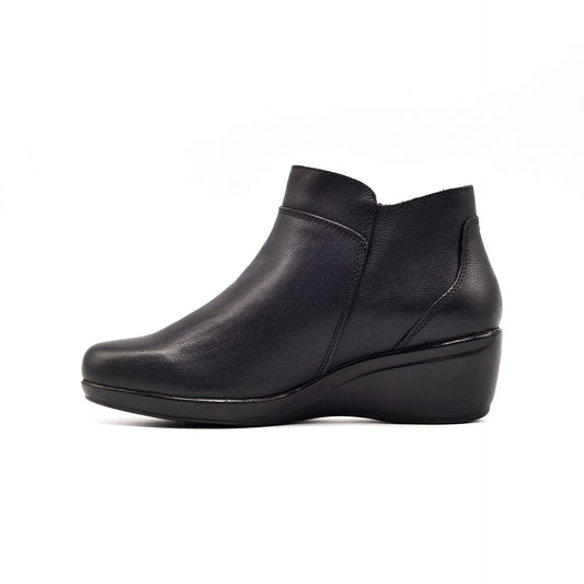 1003 Lucia Negro