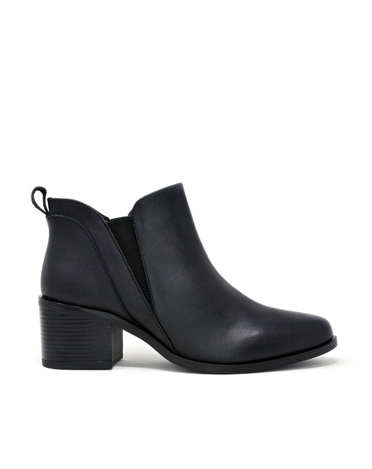 443 Kriza negro