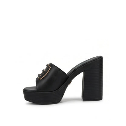 66143 Angelina Negro